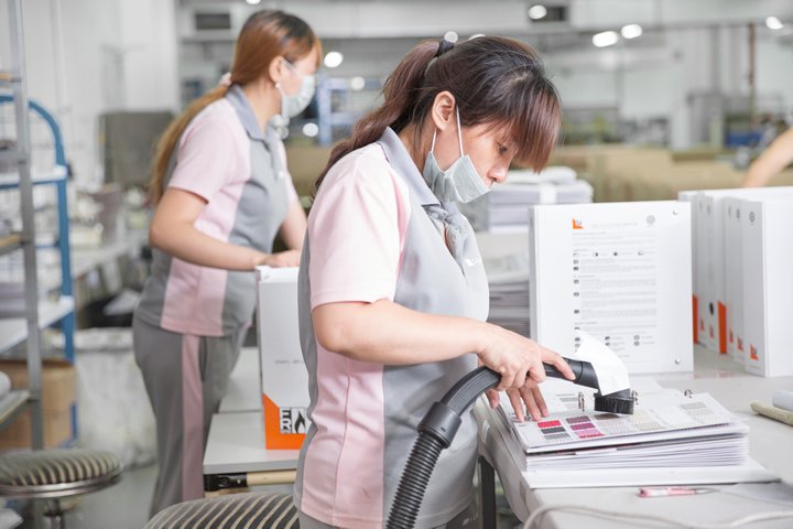 sample binders production